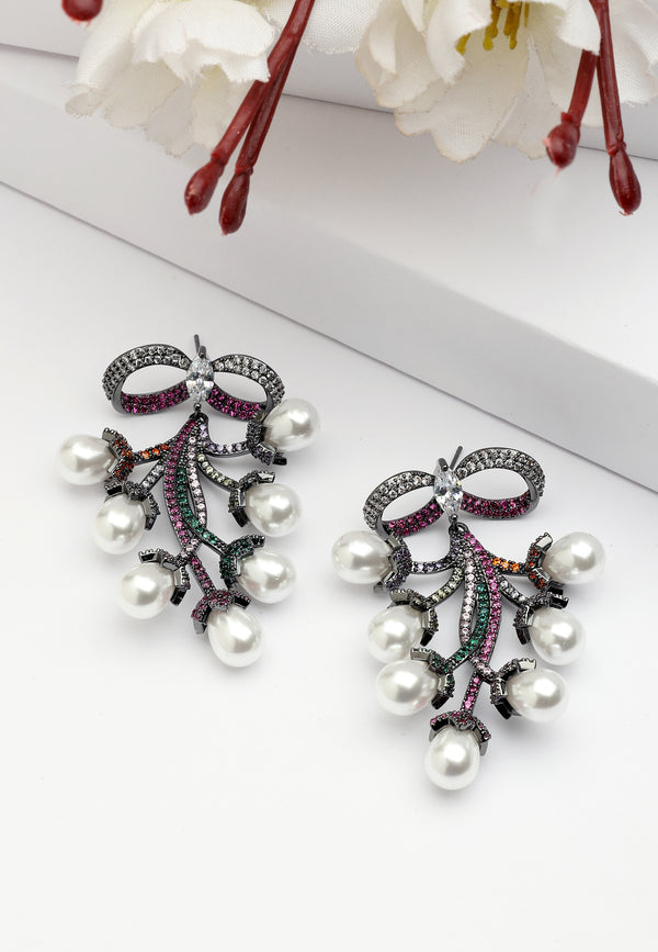 Orecchini a goccia a forma di arco in vite di uva Diva