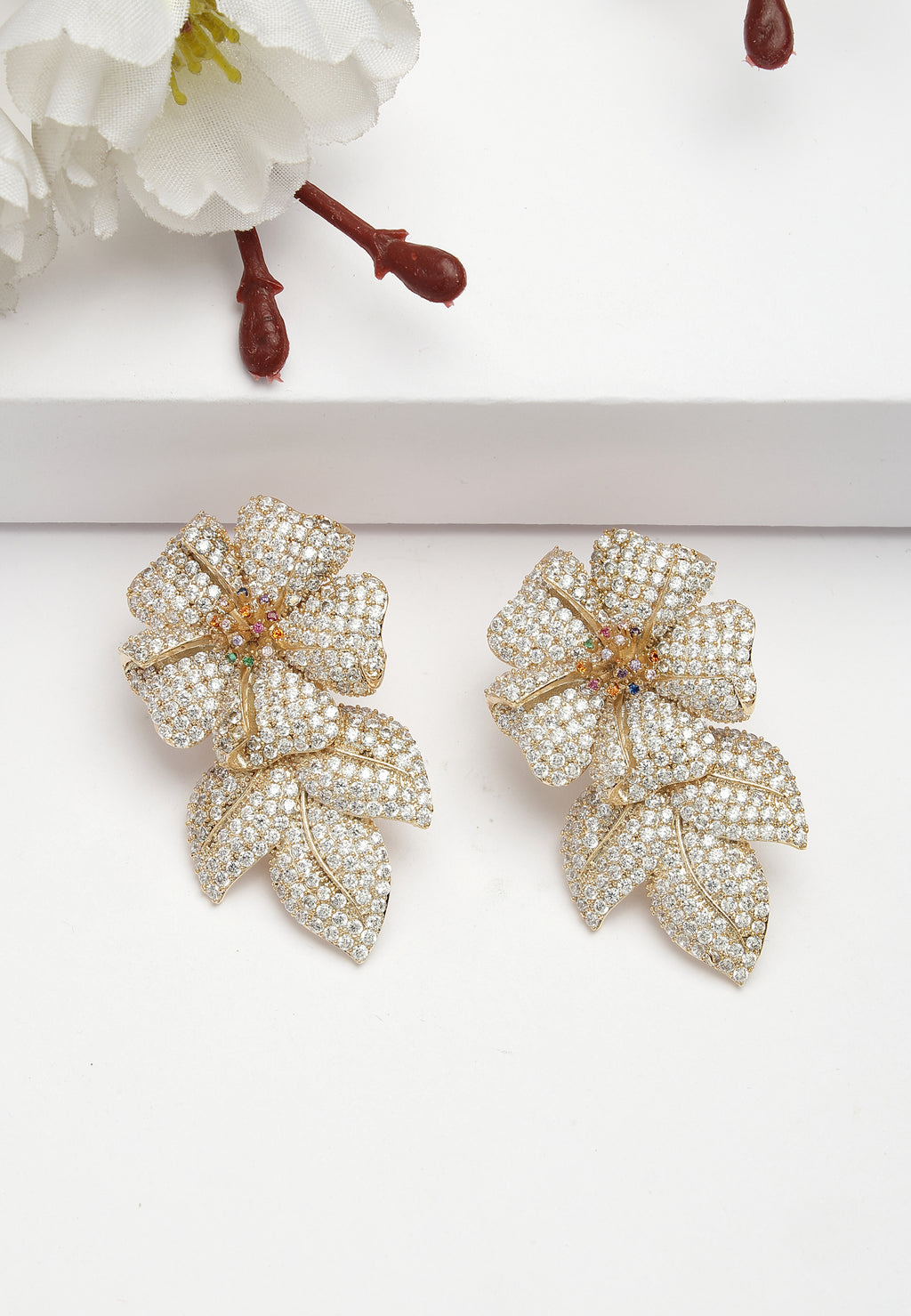 Boucles D'oreilles Fleur Et Feuille Brillantes