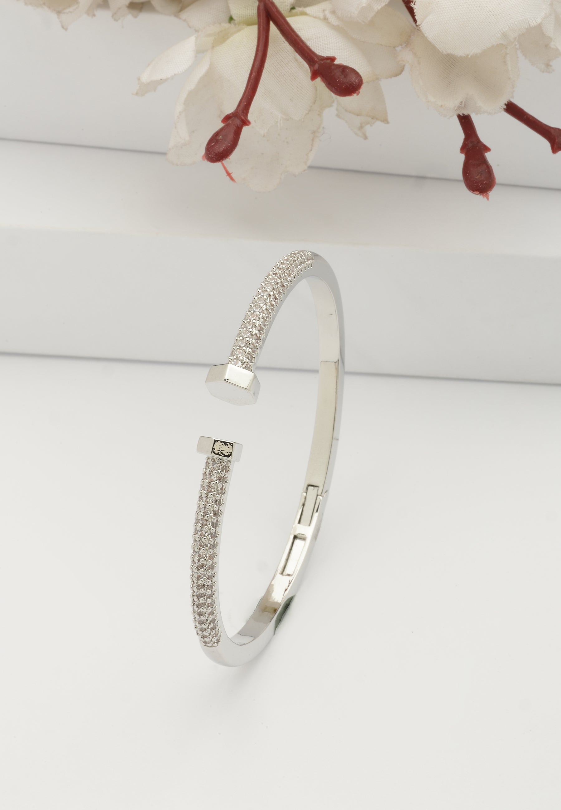 Bracelet Éblouissant en Argent