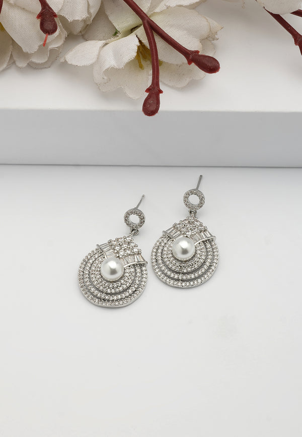 Boucles d'oreilles goutte radiantes en perles