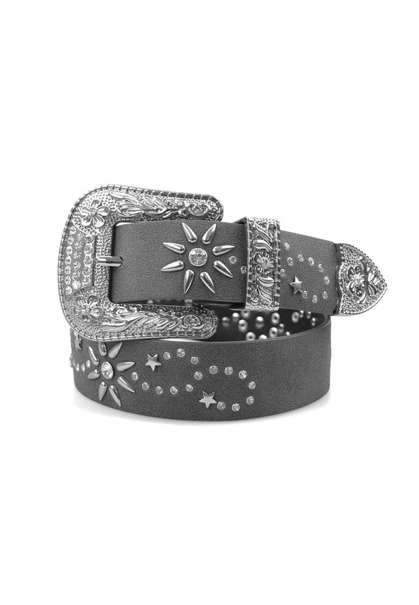 Belt dearthóir dubh le buckla a bhfuil sé i gcló.